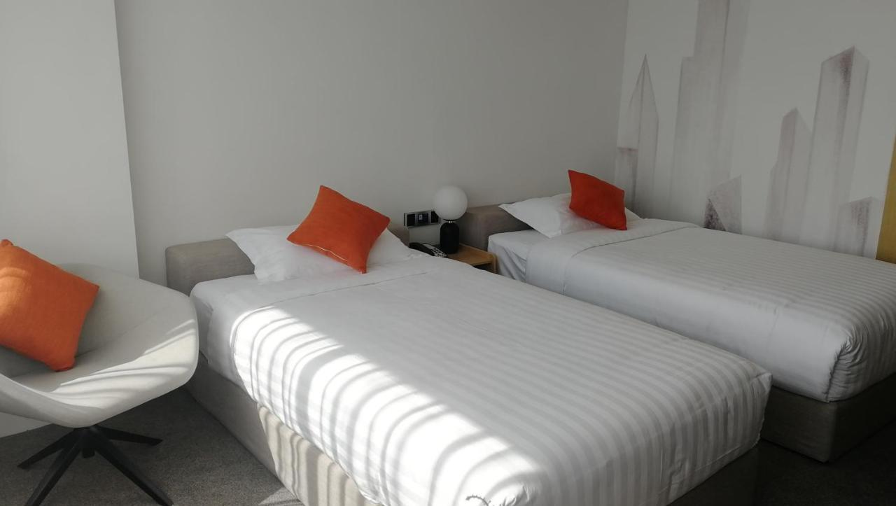 Ln Residence Changdi - New Aiqun Building - Canton Fair Free Shuttle Bus During Canton Fair Period Bagian luar foto